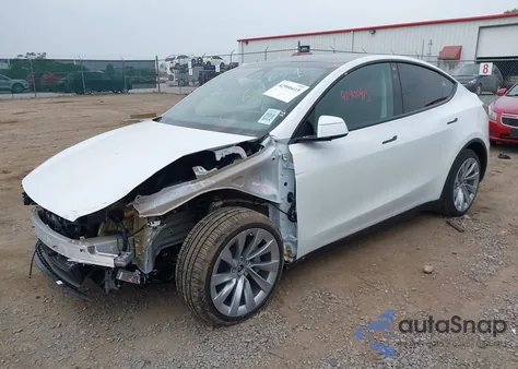 2026 Tesla Model Y Long Range Dual Motor All-Wheel Drive/Long Range Launch Series z USA, uszkodzony, nr VIN 7SAYGDEE5TF333281